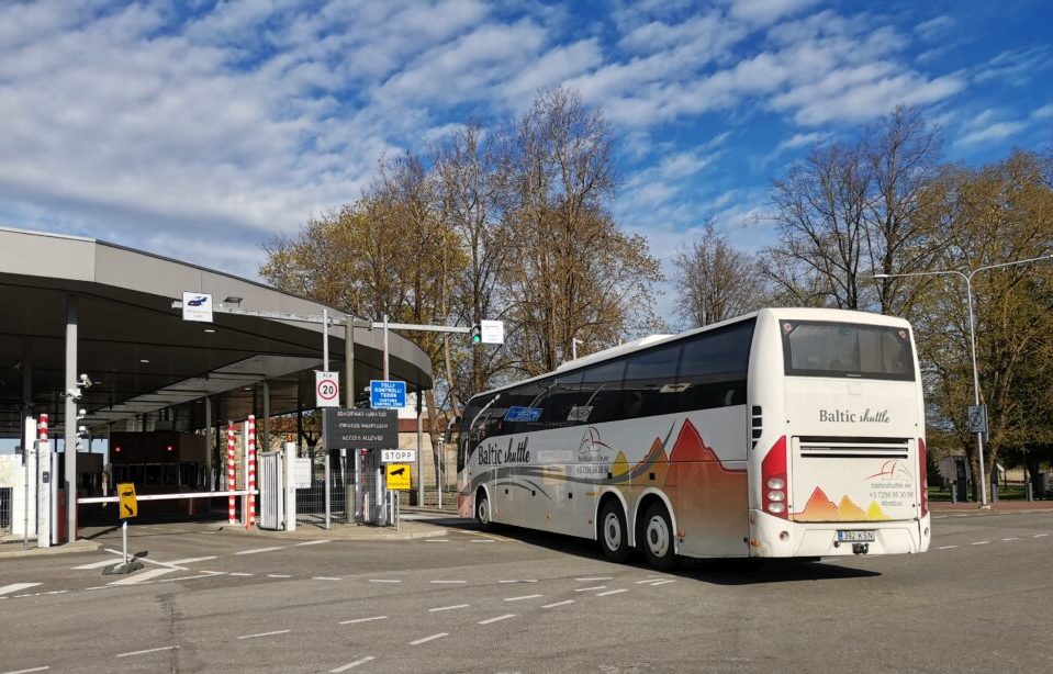 Baltic Shuttle coach at border between Russia and Estonia