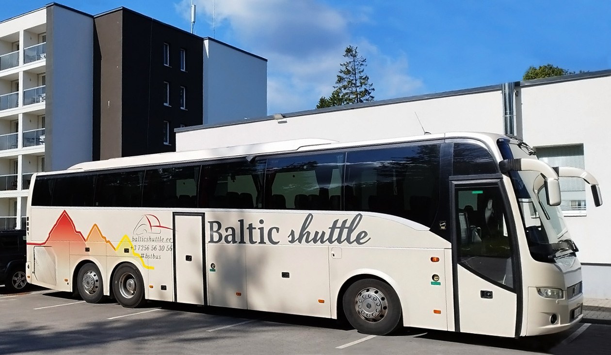 bus 323 from Tallinn to Narva